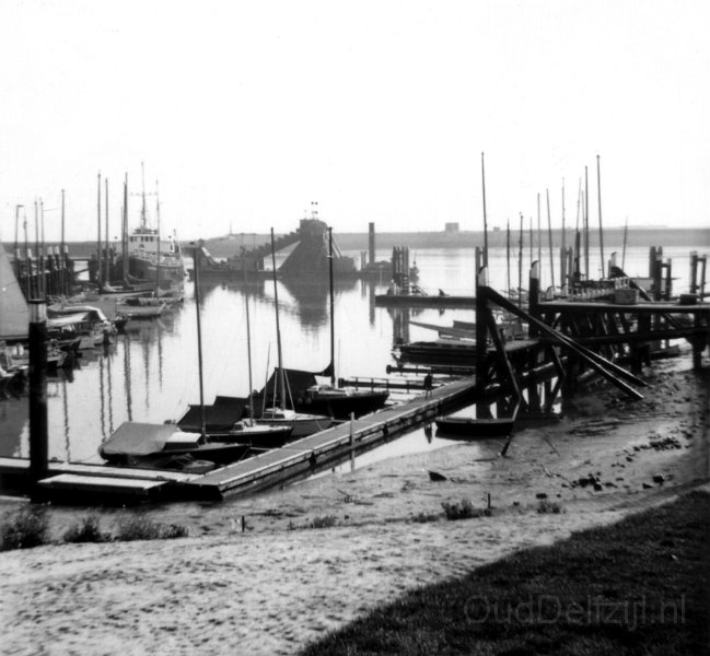 Jachthaven Delfzijl in 1965.jpg